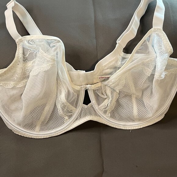 Beautiful white 38I bra - Picture 3 of 4